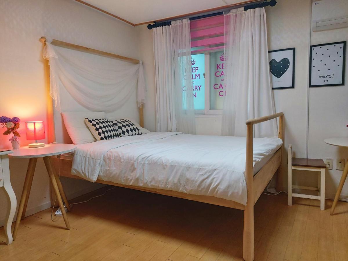 Han River Residence & Guesthouse Seoul Exterior photo